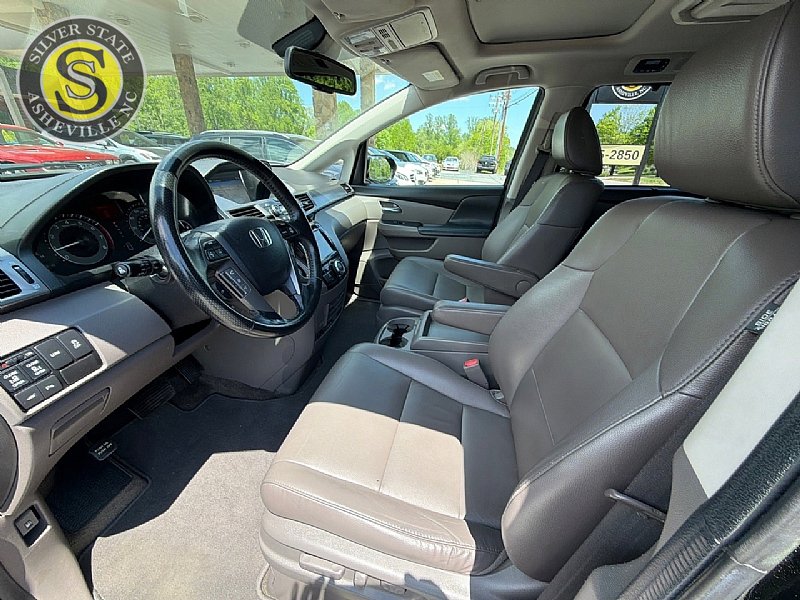 Used 2014 Honda Odyssey Touring image 11