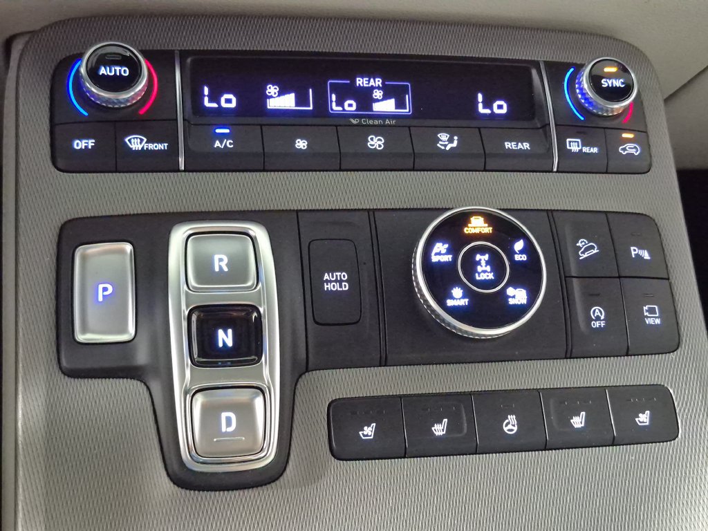 Used 2021 Hyundai Palisade Limited AWD/4WD image 19