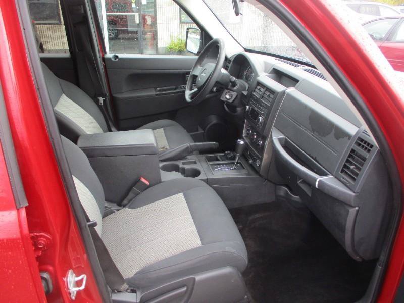 Used 2010 Jeep Liberty Sport w/ Popular Equipment Group AWD/4WD image 7