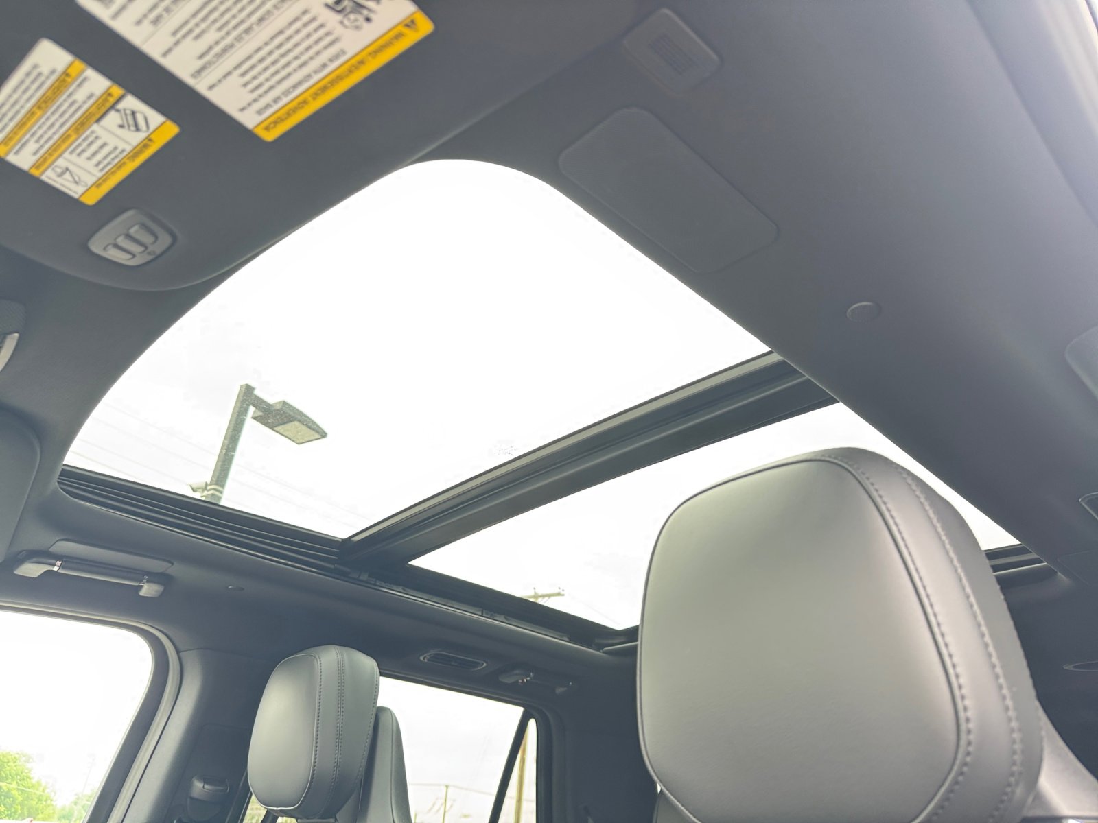 New 2024 Lincoln Navigator L Reserve image 30