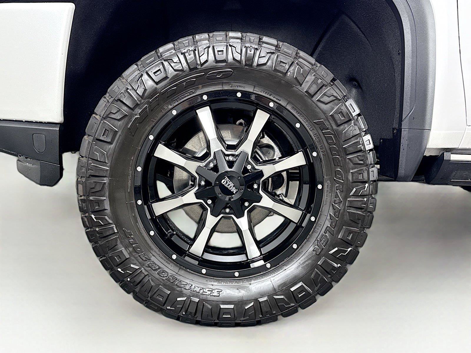 Used 2022 GMC Sierra 2500 Denali w/ Denali Ultimate Package AWD/4WD image 13