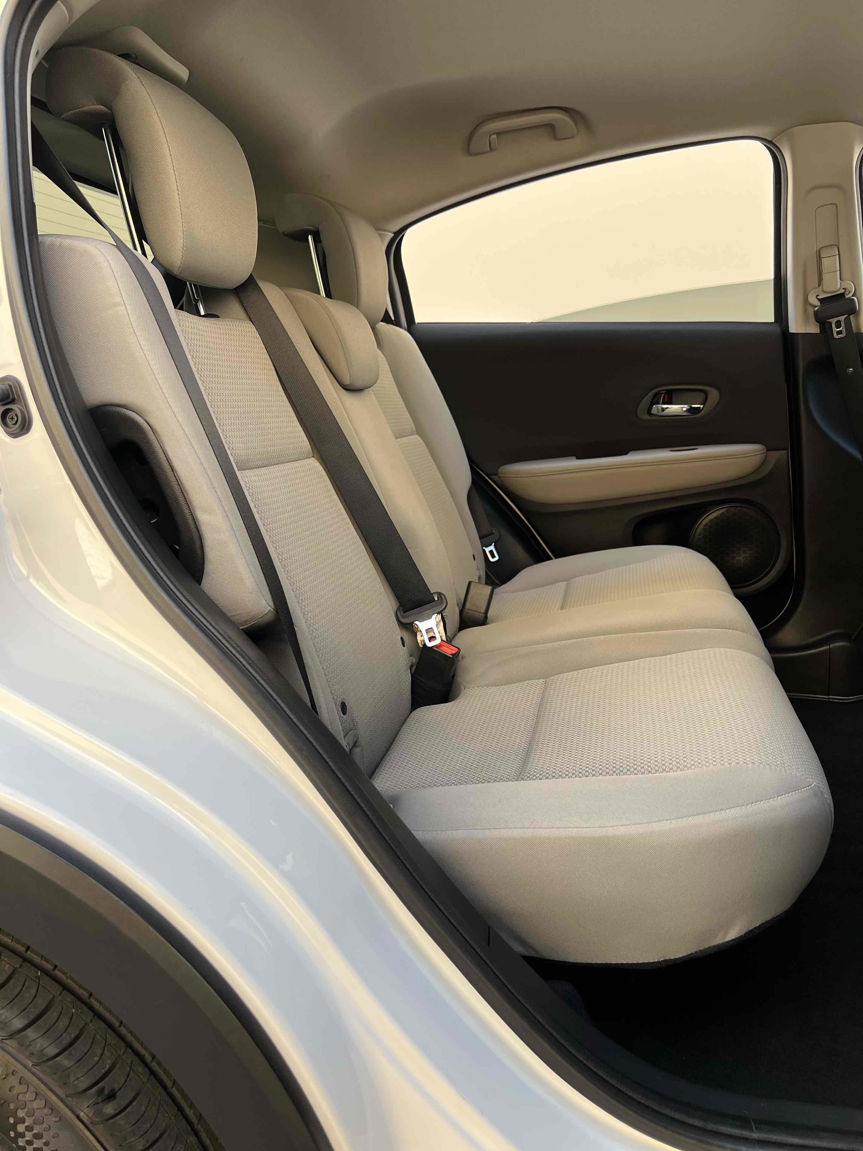 Used 2022 Honda HR-V LX image 35