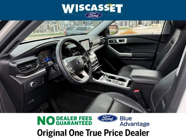 Certified 2022 Ford Explorer XLT w/ Equipment Group 202A image 4