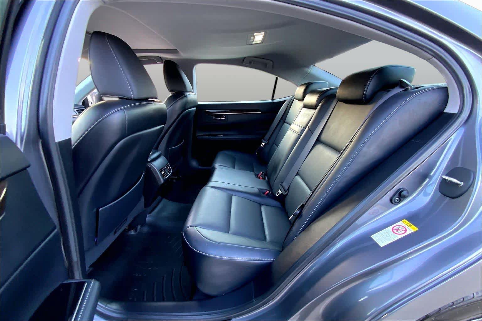 Used 2018 Lexus ES 350 w/ Premier Package FWD image 20