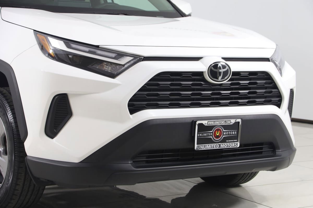 Used 2024 Toyota RAV4 XLE w/ Convenience Package AWD/4WD image 38