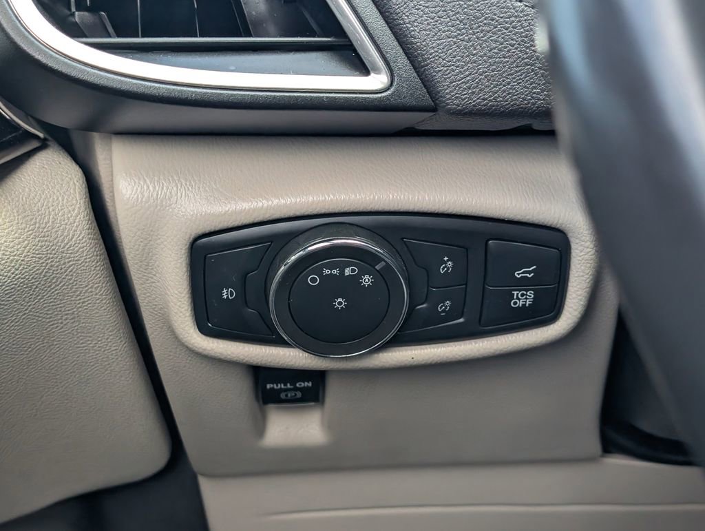 Used 2020 Lincoln Nautilus Reserve w/ Equipment Group 202A image 21