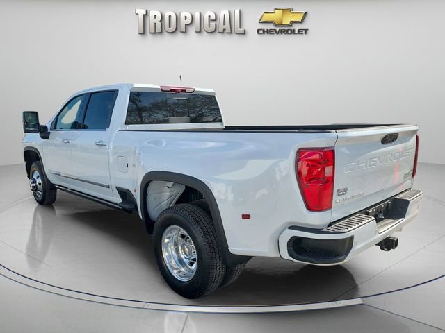New 2026 Chevrolet Silverado 3500 High Country w/ Technology Package AWD/4WD image 3