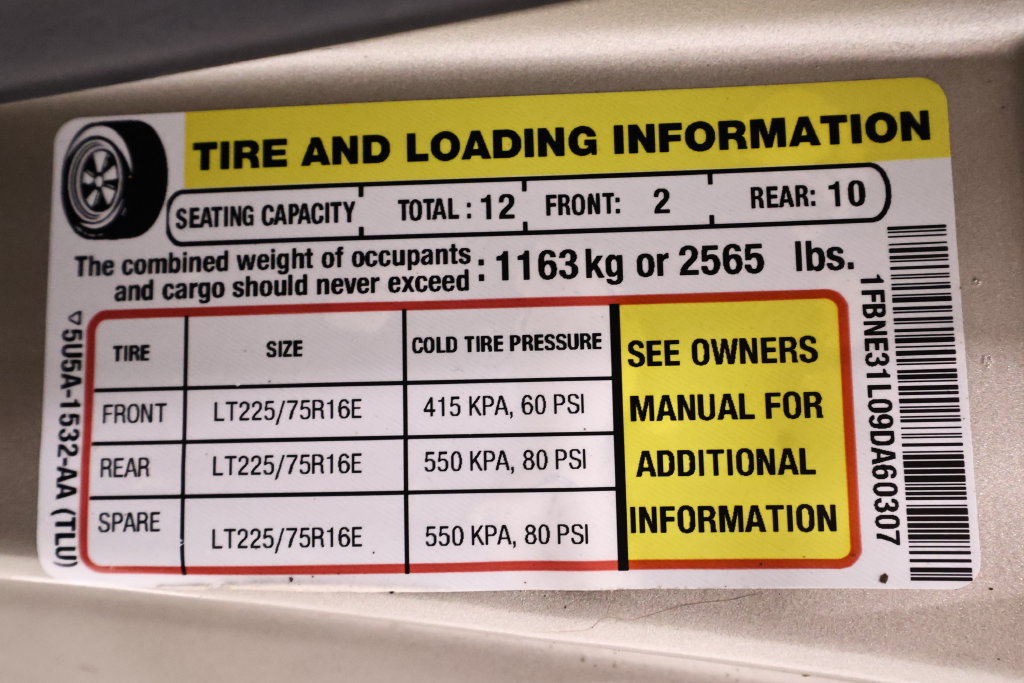 Used 2009 Ford E-350 and Econoline 350 XL RWD image 32