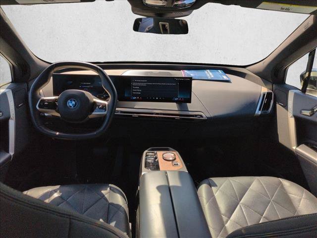 Used 2024 BMW iX xDrive50 w/ Premium Package AWD/4WD image 19