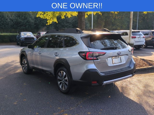 Used 2025 Subaru Outback Limited AWD/4WD image 3