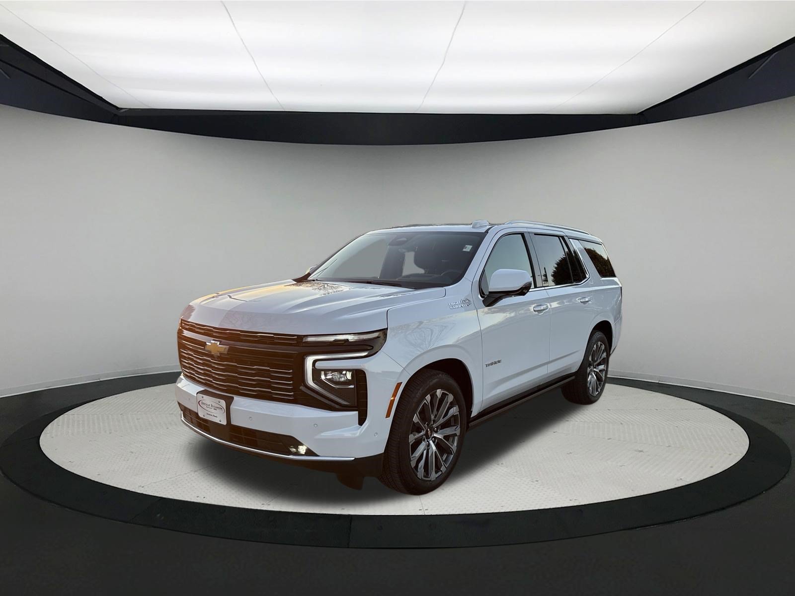 Used 2026 Chevrolet Tahoe High Country AWD/4WD image 3