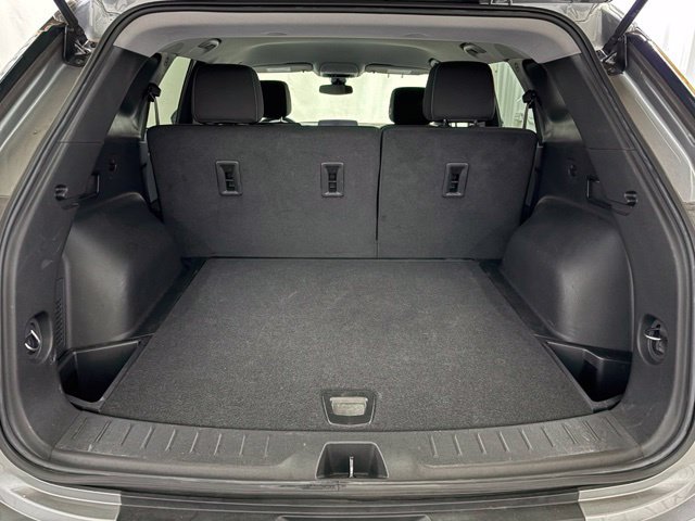 Used 2025 Chevrolet Blazer LT FWD image 10