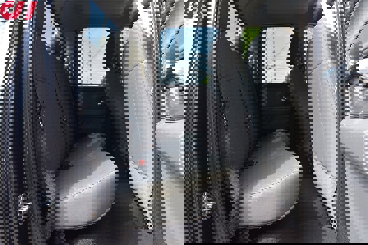 Used 2015 RAM 1500 Classic SLT image 29