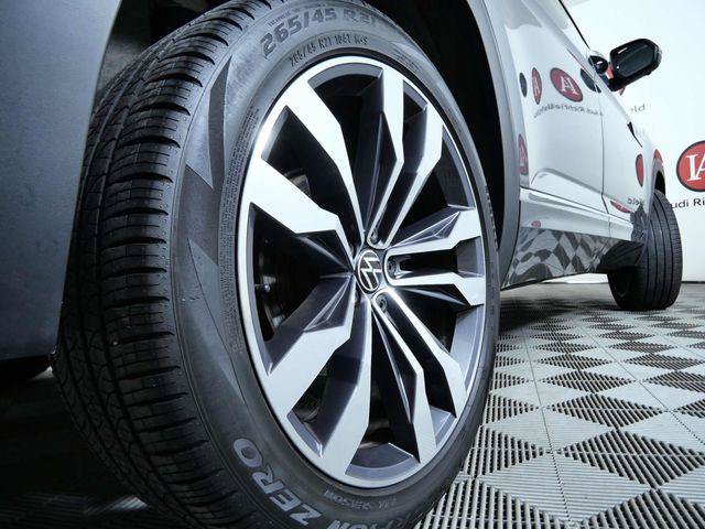 Used 2023 Volkswagen Atlas SEL Premium AWD/4WD image 9