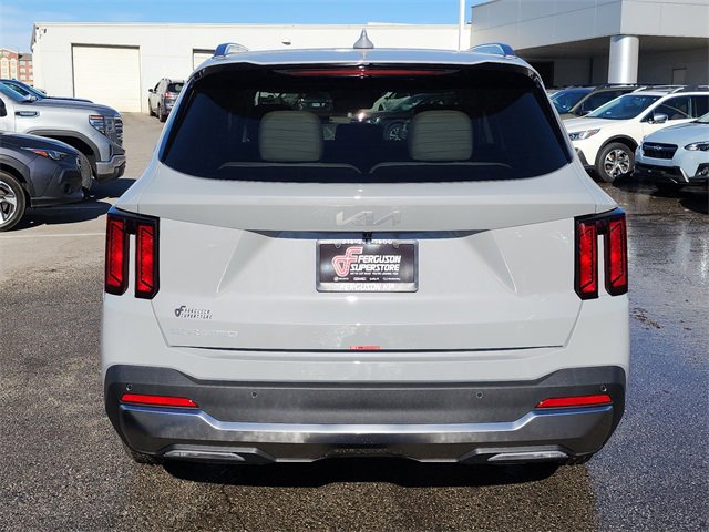 New 2026 Kia Sorento S w/ S Panoramic Sunroof Package image 4