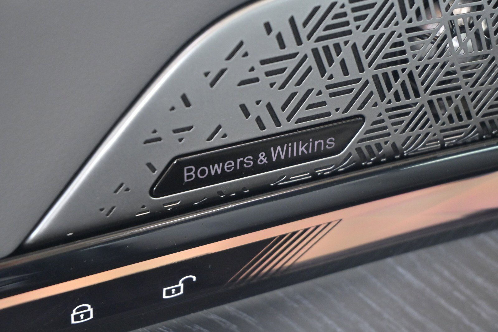 New 2024 BMW i5 eDrive40i w/ Executive Package image 16