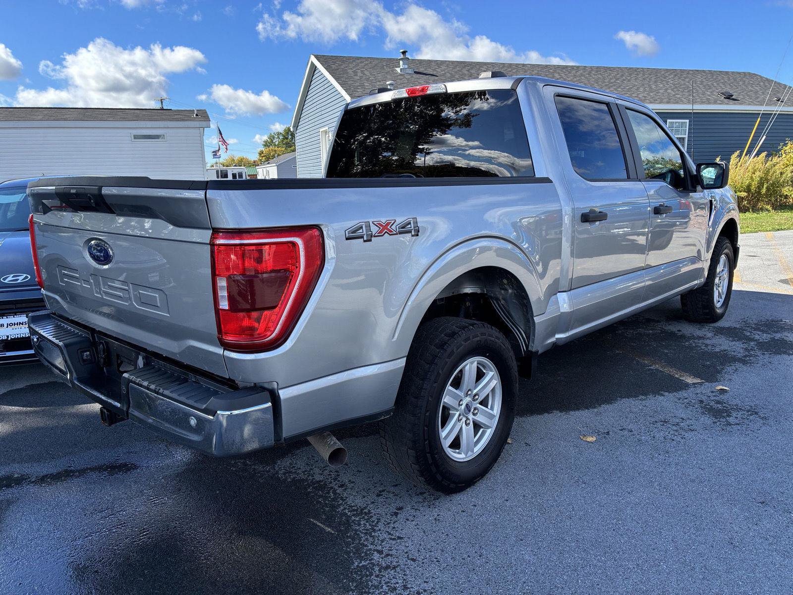 Used 2023 Ford F150 XLT w/ Trailer Tow Package AWD/4WD image 8