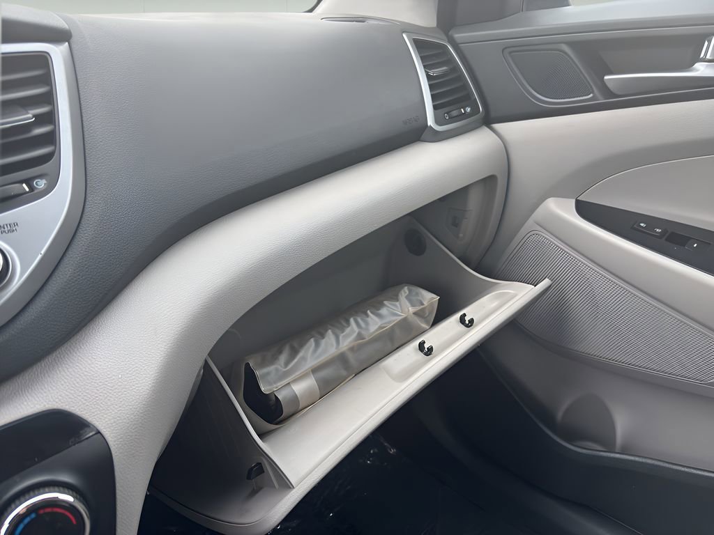 Used 2016 Hyundai Tucson Sport image 17