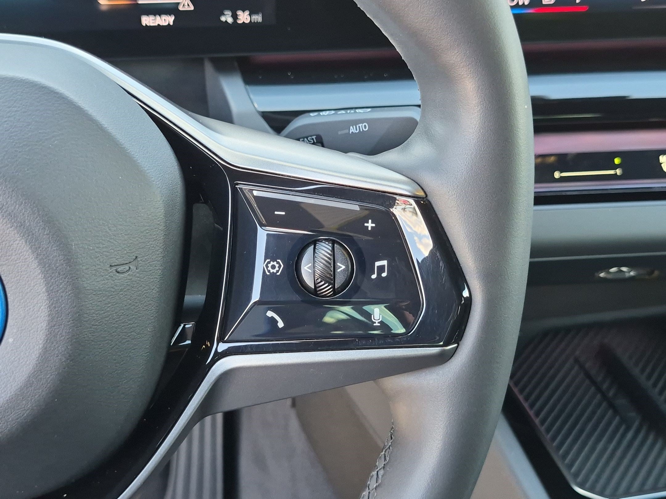 Certified 2024 BMW i5 eDrive40i w/ Premium Package RWD image 20
