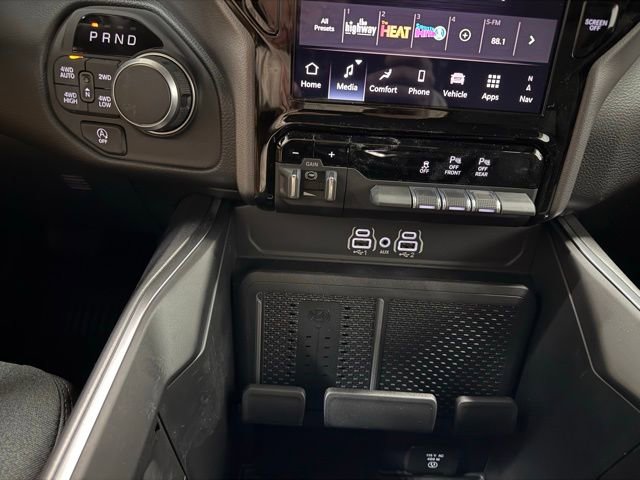 New 2026 RAM 1500 Big Horn AWD/4WD image 17