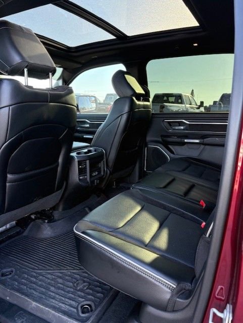 Used 2023 RAM 1500 Laramie RWD image 16