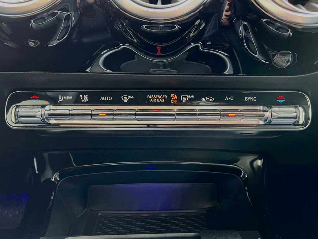 Certified 2025 Mercedes-Benz CLA 250 4MATIC image 36