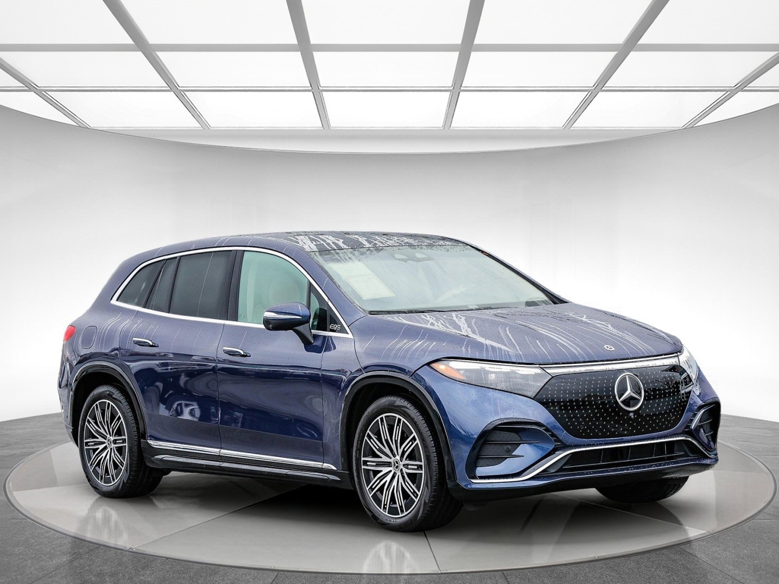 Certified 2023 Mercedes-Benz EQS 580 4MATIC SUV image 5