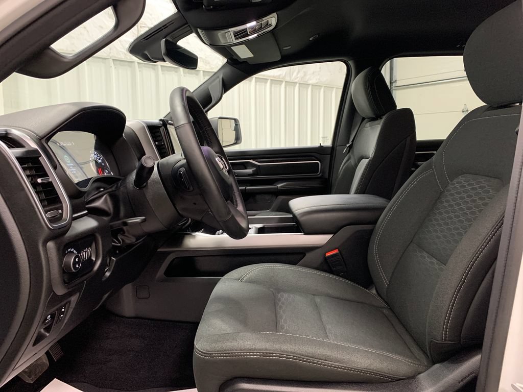 Used 2025 RAM 1500 Big Horn AWD/4WD image 17