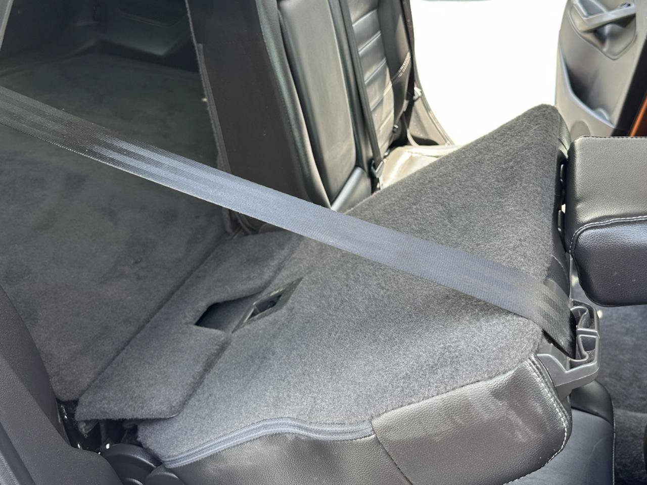 Used 2017 Ford Escape Titanium FWD image 43