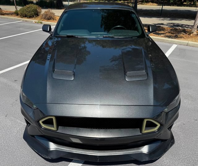 Used 2020 Ford Mustang Coupe RWD image 4
