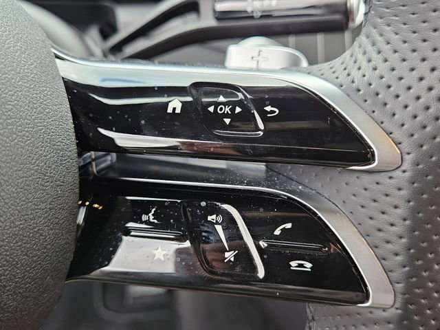 Used 2023 Mercedes-Benz GLC 300 image 21