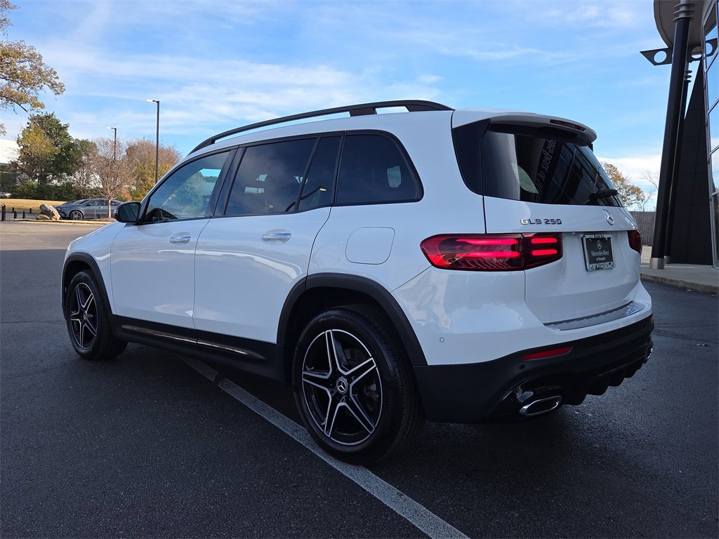 Certified 2025 Mercedes-Benz GLB 250 4MATIC image 3