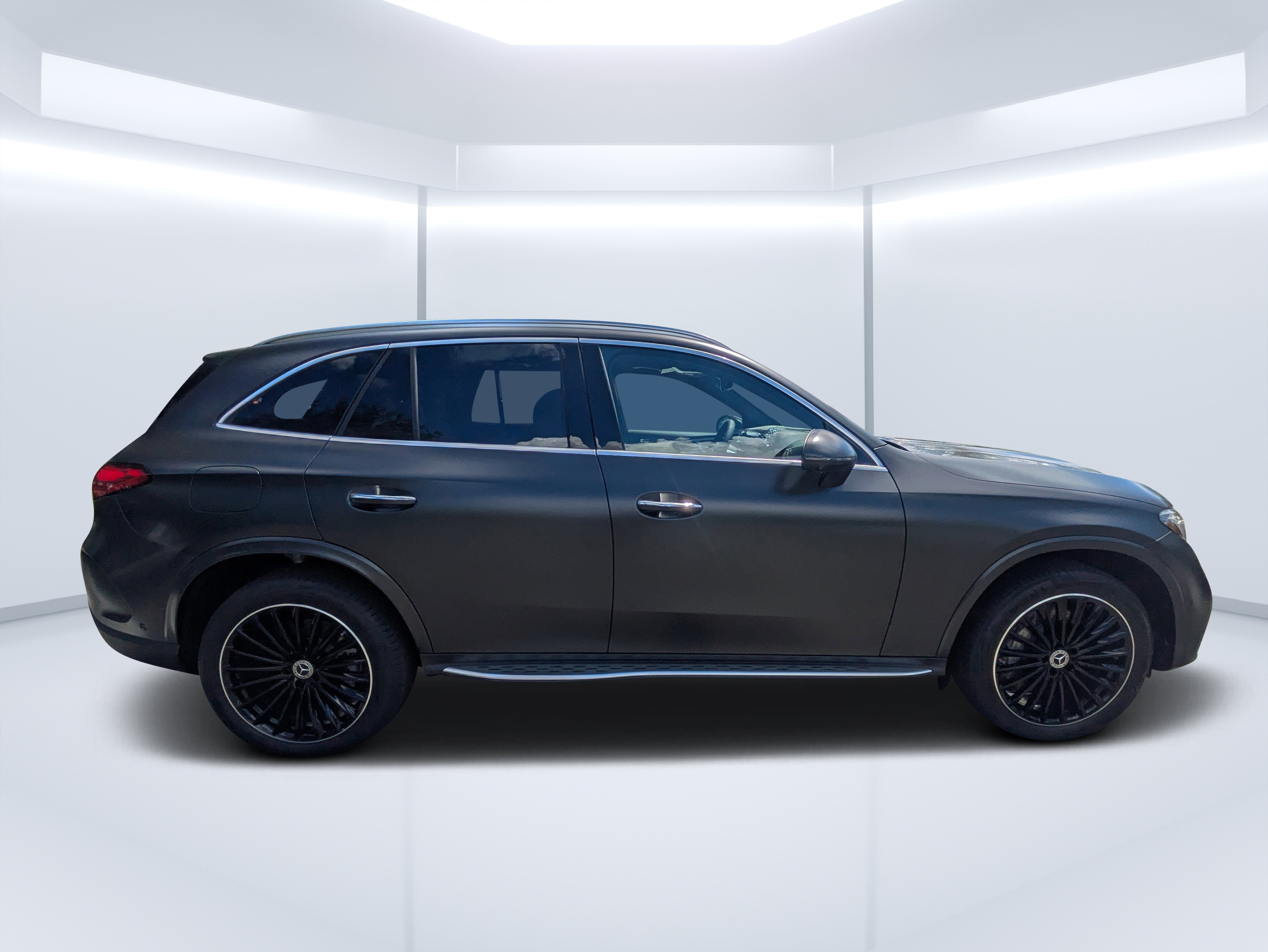 New 2027 Mercedes-Benz GLC 300 4MATIC image 2