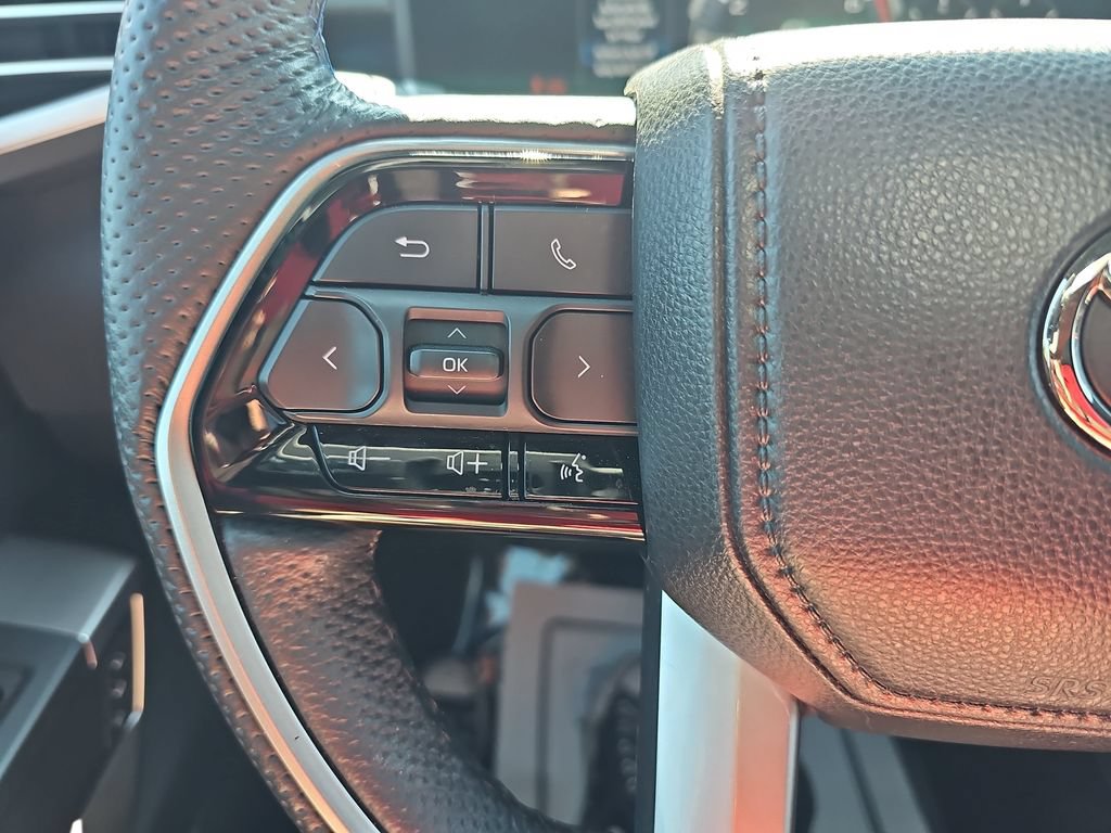 Used 2024 Toyota Tundra Platinum w/ TRD Off-Road Package AWD/4WD image 17