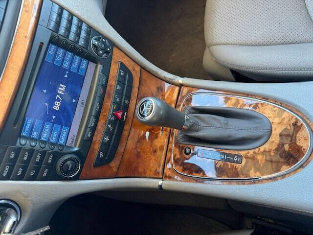 Used 2007 Mercedes-Benz E 350 Sedan image 20