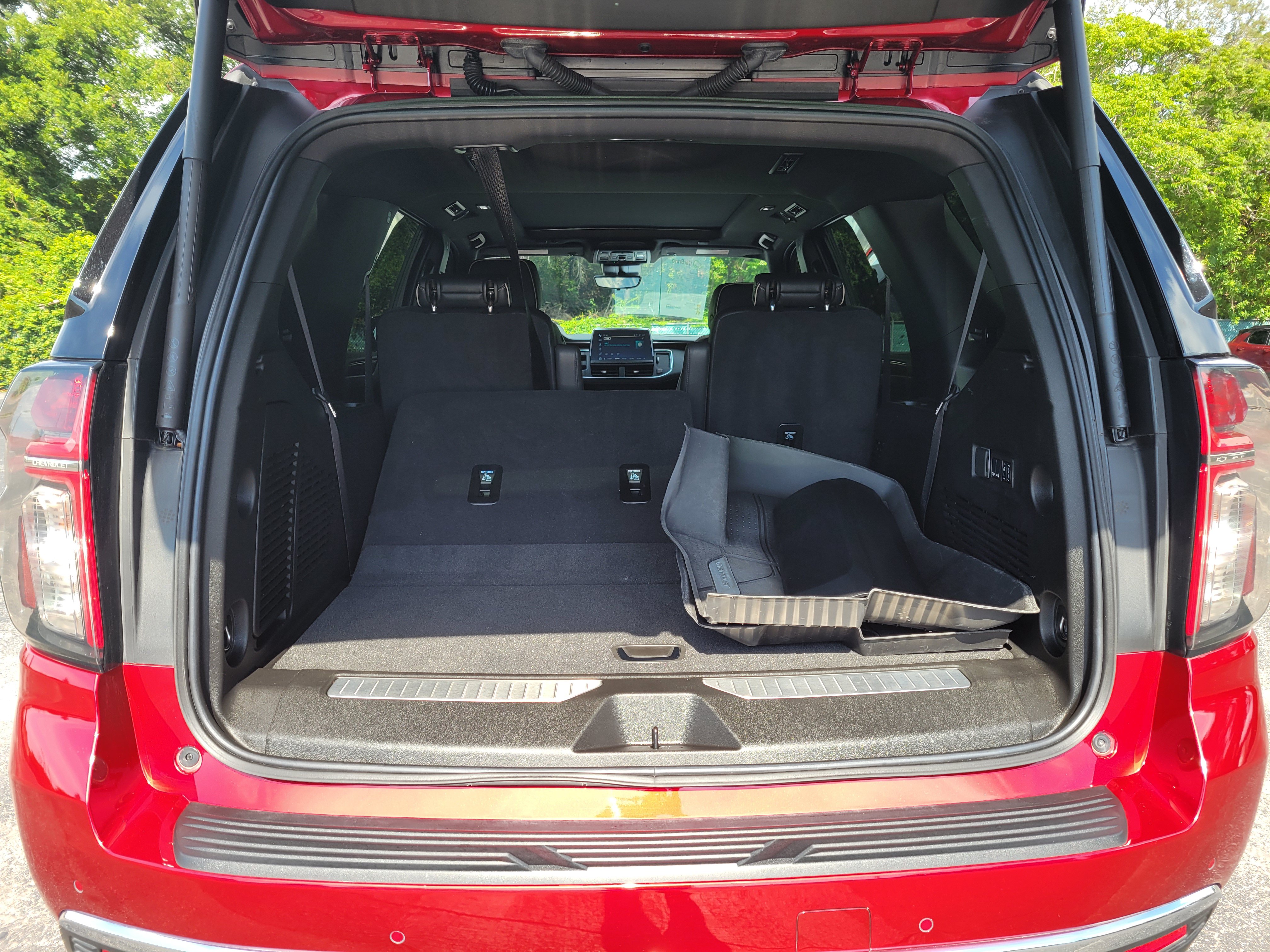 Certified 2024 Chevrolet Tahoe Premier w/ Premium Package 2 RWD image 8