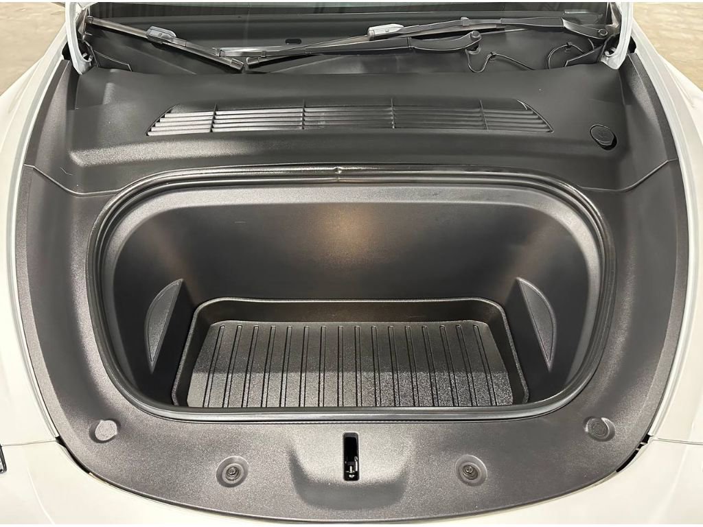 Used 2023 Tesla Model Y Performance image 4