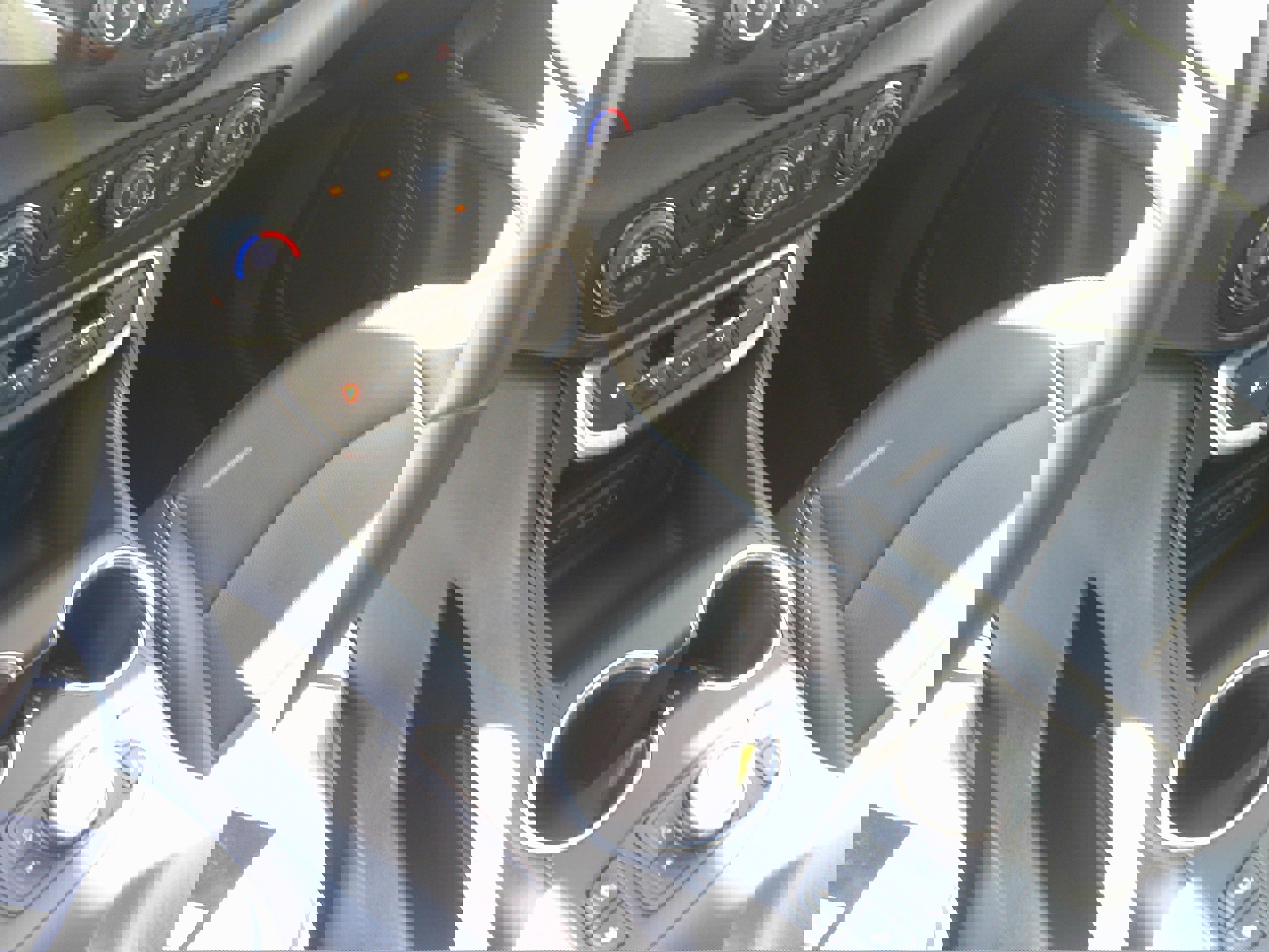 Used 2024 GMC Terrain SLT image 16