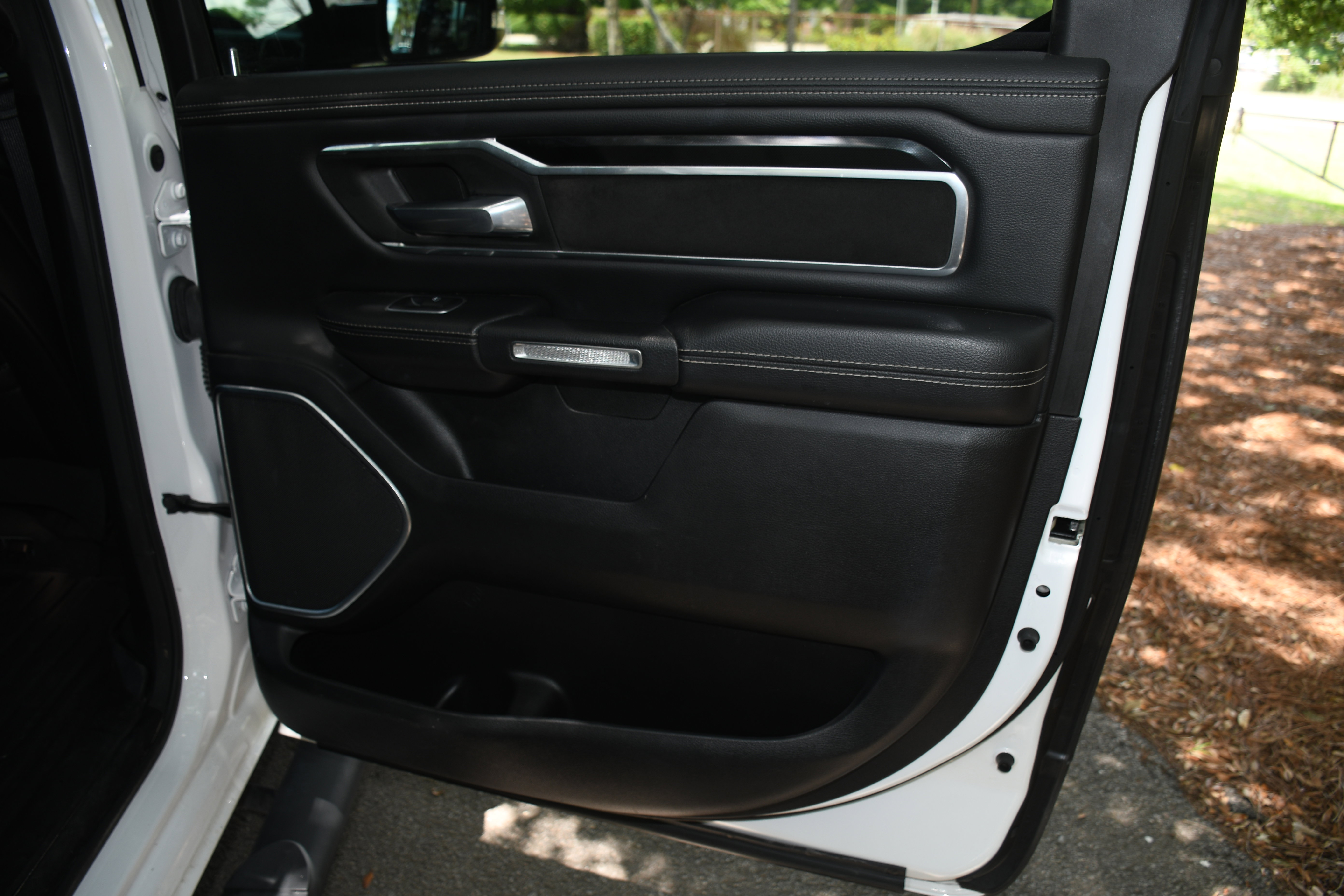 Used 2021 RAM 1500 Laramie AWD/4WD image 20