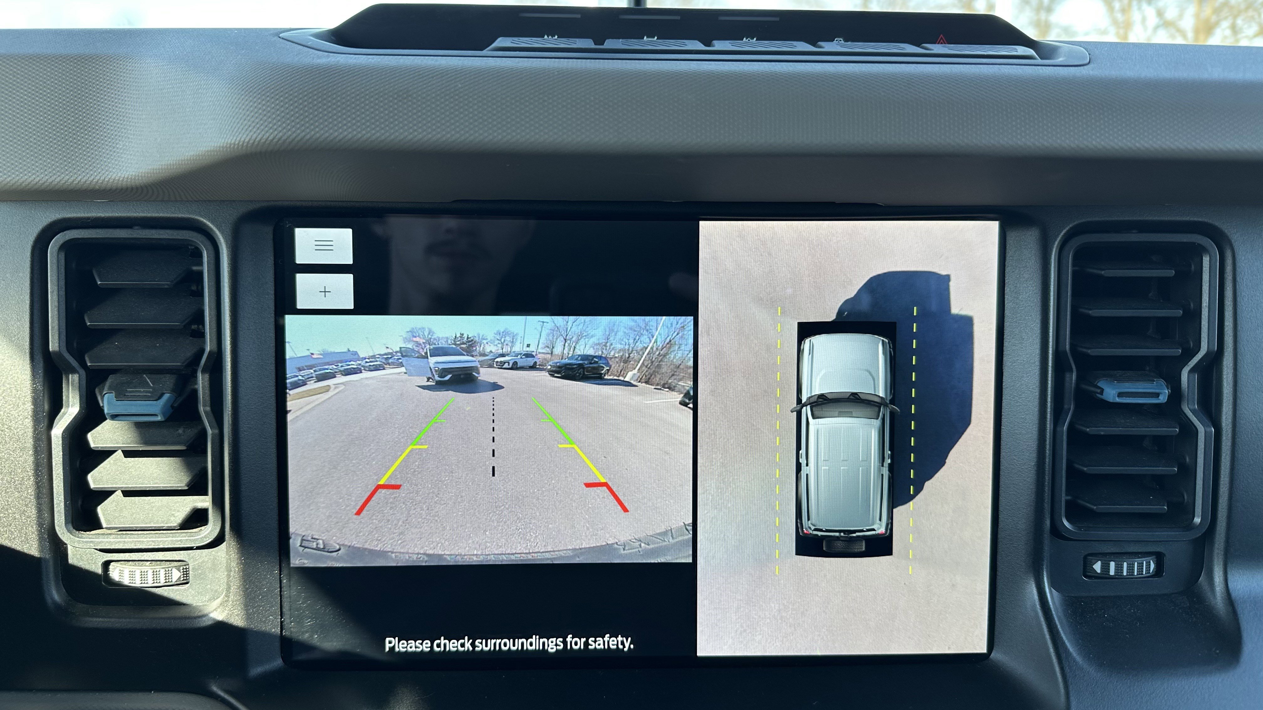 Used 2023 Ford Bronco Wildtrak image 28