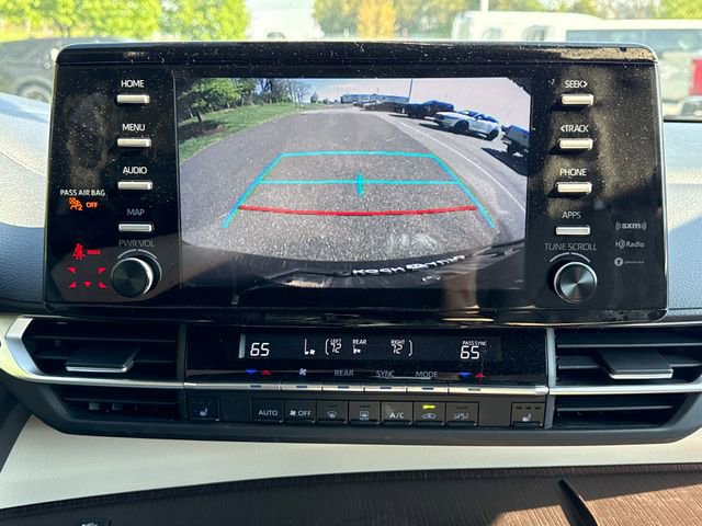 Used 2023 Toyota Sienna XLE AWD/4WD image 30