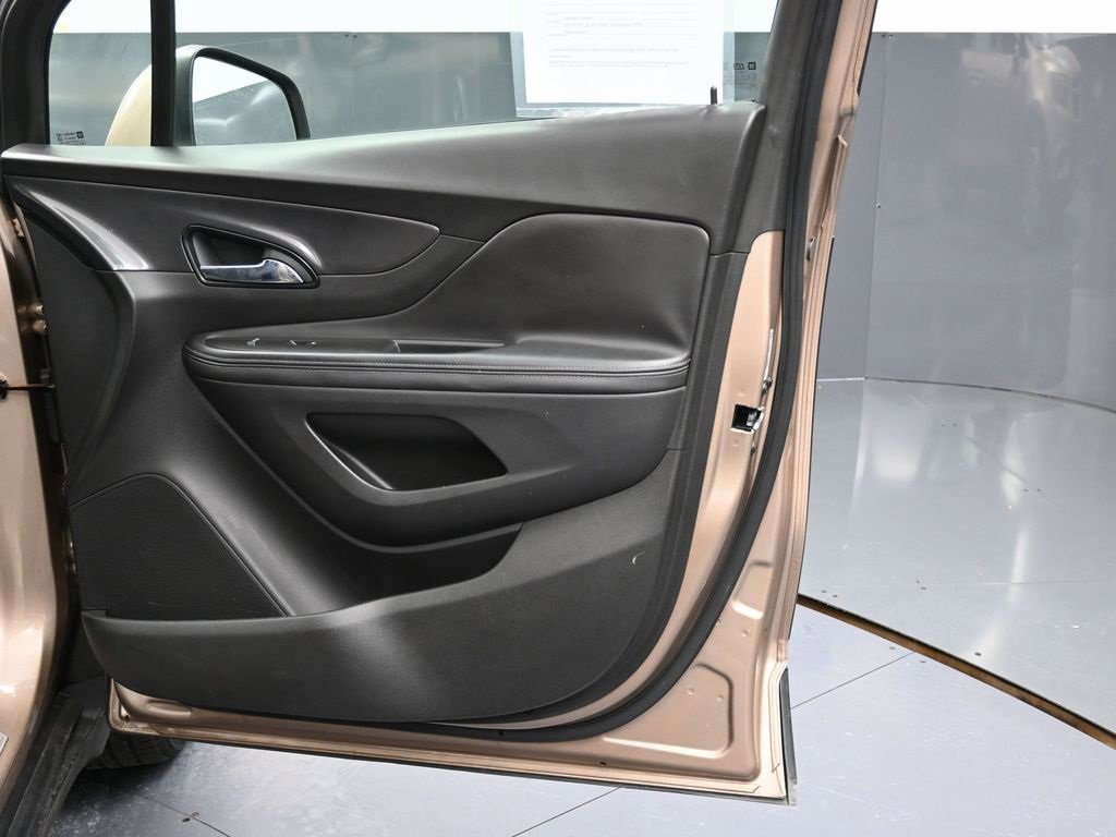 Used 2018 Buick Encore Preferred image 33
