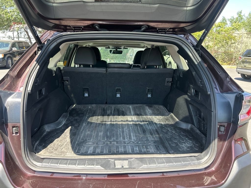 Used 2023 Subaru Outback Limited AWD/4WD image 11