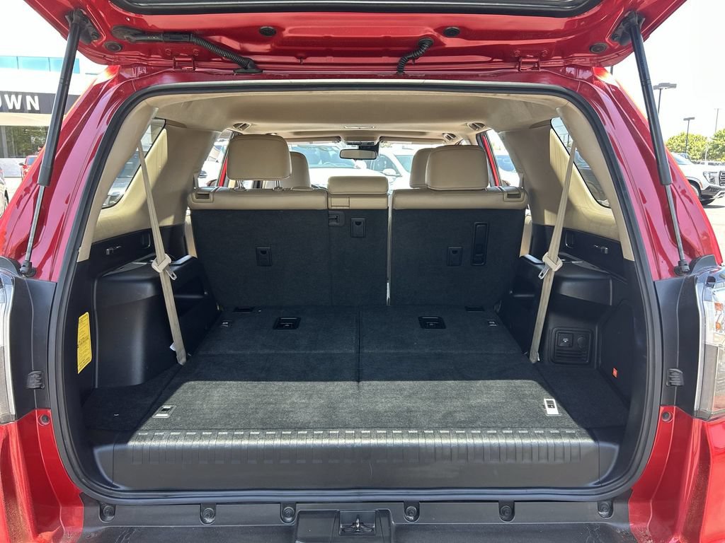 Used 2022 Toyota 4Runner Limited AWD/4WD image 27