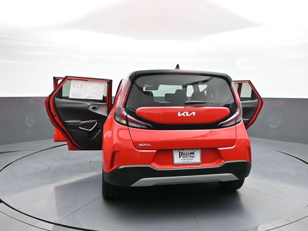 Certified 2023 Kia Soul LX w/ LX Technology Package FWD image 46