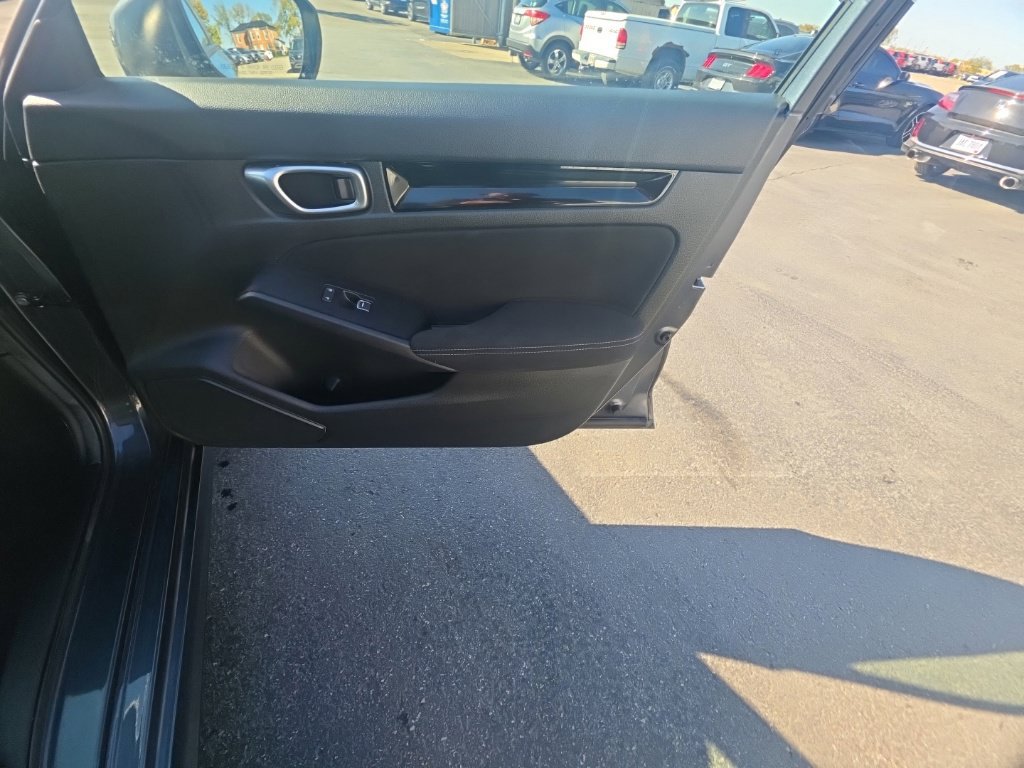 Certified 2024 Honda Civic EX image 30