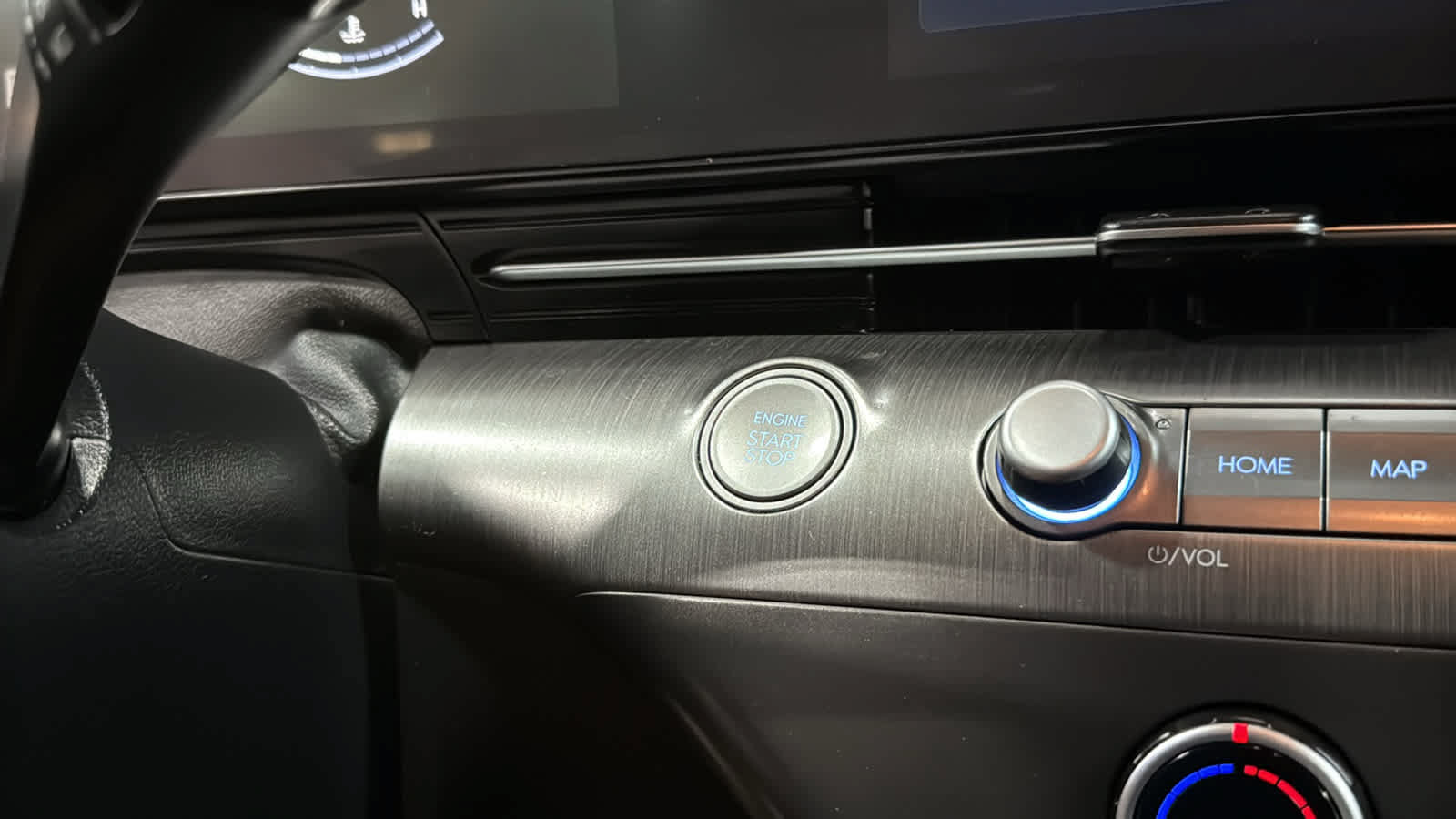 Used 2024 Hyundai Kona SE AWD/4WD image 19
