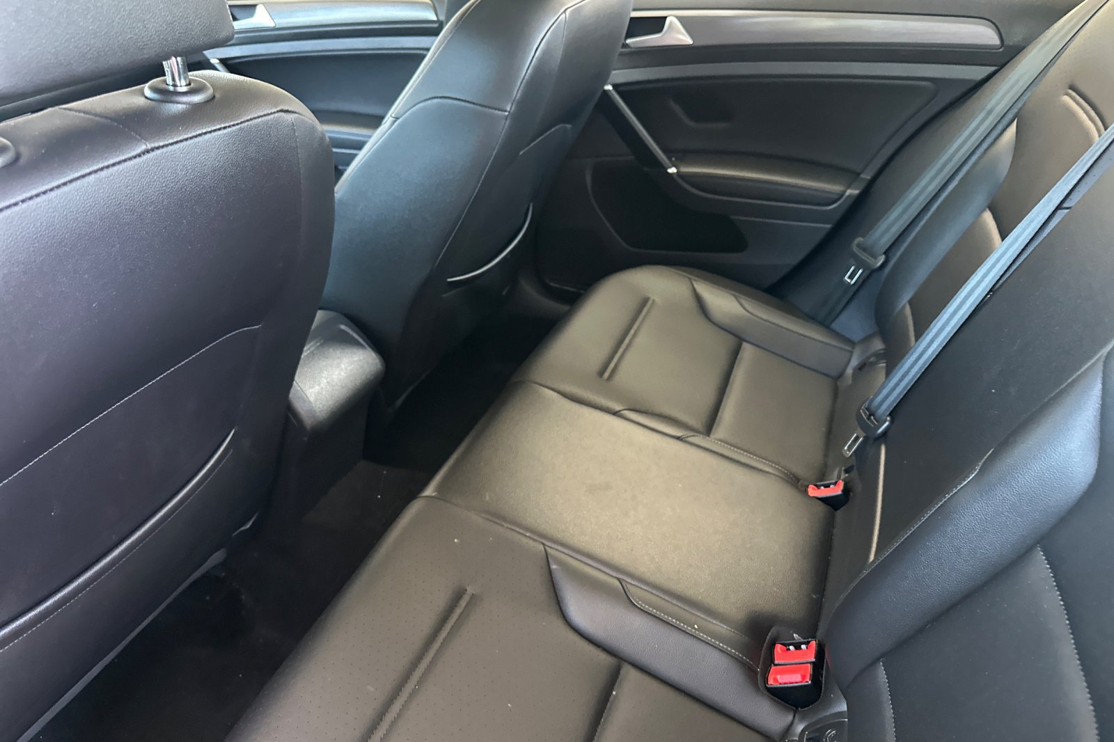 Used 2019 Volkswagen Golf SE w/ Driver Assistance Package FWD image 12