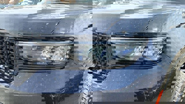 Certified 2024 Jeep Grand Cherokee Limited w/ Luxury Tech Group II image 9