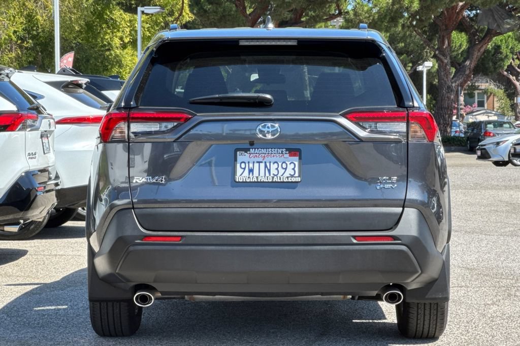 Certified 2025 Toyota RAV4 XLE AWD/4WD image 4